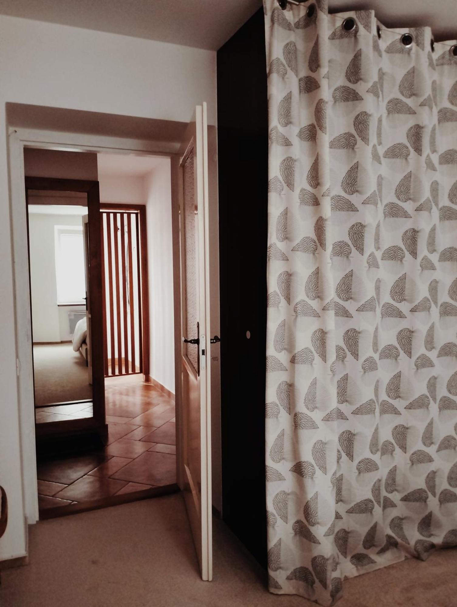 Old Town Apartment, Free Parking Ліптовський Мікулаш Екстер'єр фото